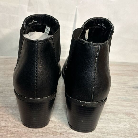 American Eagle Black Heeled Boots Sleek Design size 10 new - Picture 3 of 6
